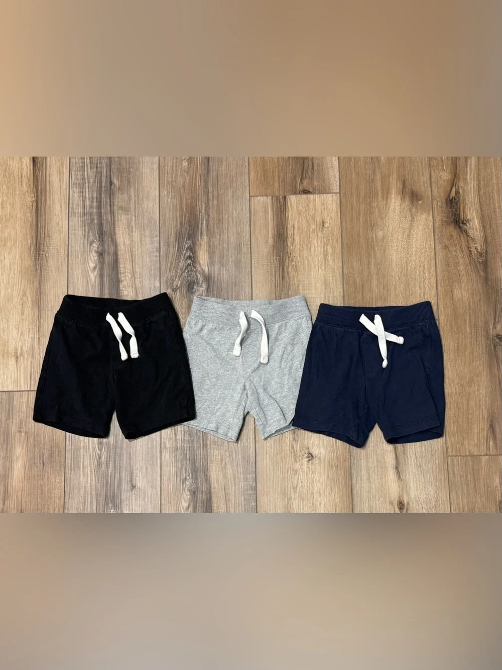 Old Navy Toddler Shorts Bundle 3-Pack Black Gray Navy Size 2T